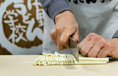 画像:中野うどん学校 琴平校